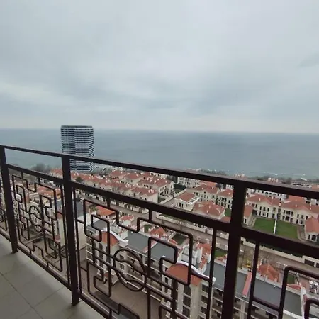 1-bedroom Near The Sea Apartment *